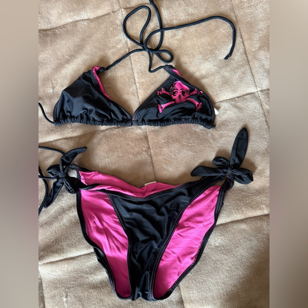 SOLD!
Edgy Black and Pink Skull Bikini